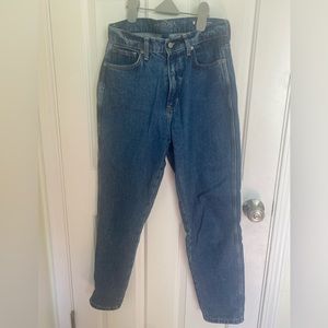 Arizona Juniors Womens Highest Rise Straight Leg Mom Jean
